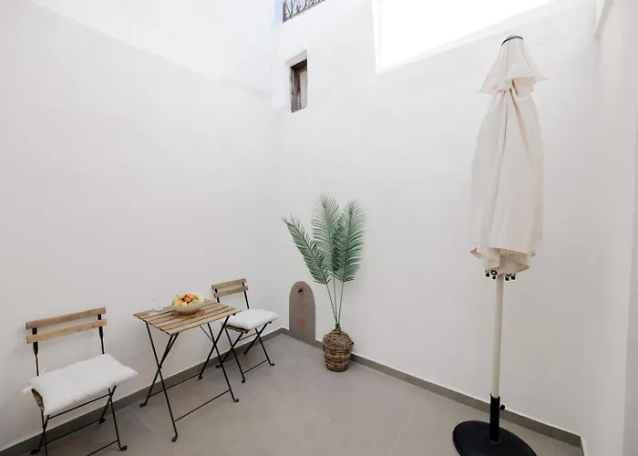 Pava House - Old Town *