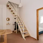 Pava House - Old Town Apartmán *